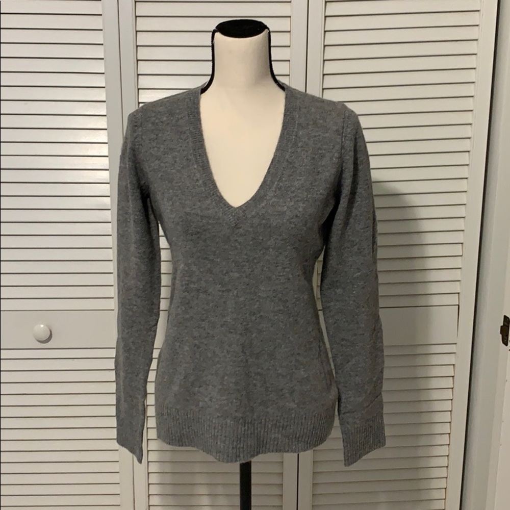 Medium Theory Vneck Sweater